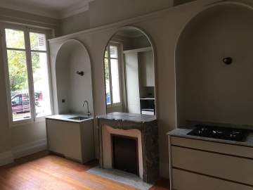 Réalisation d'une cuisine sur-mesure près de Bordeaux Réalisation d'une cuisine sur-mesure près de Bordeaux